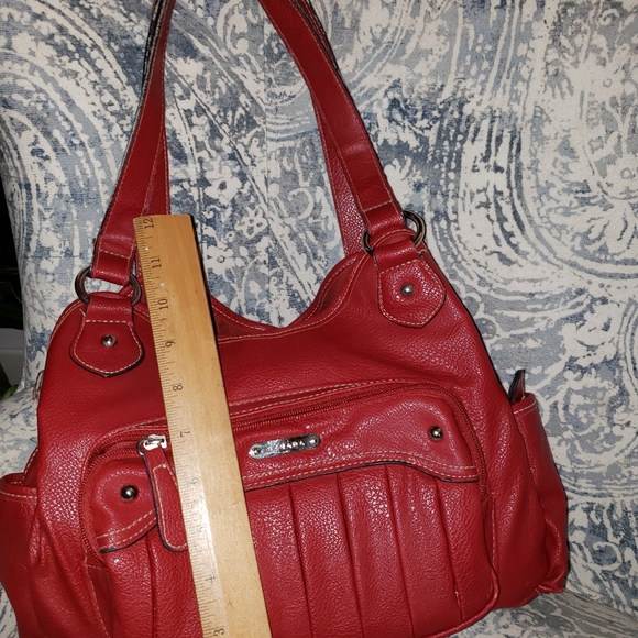❤️SOLD!❤️Red Leather Shoulder Purse - Picture 3 of 6